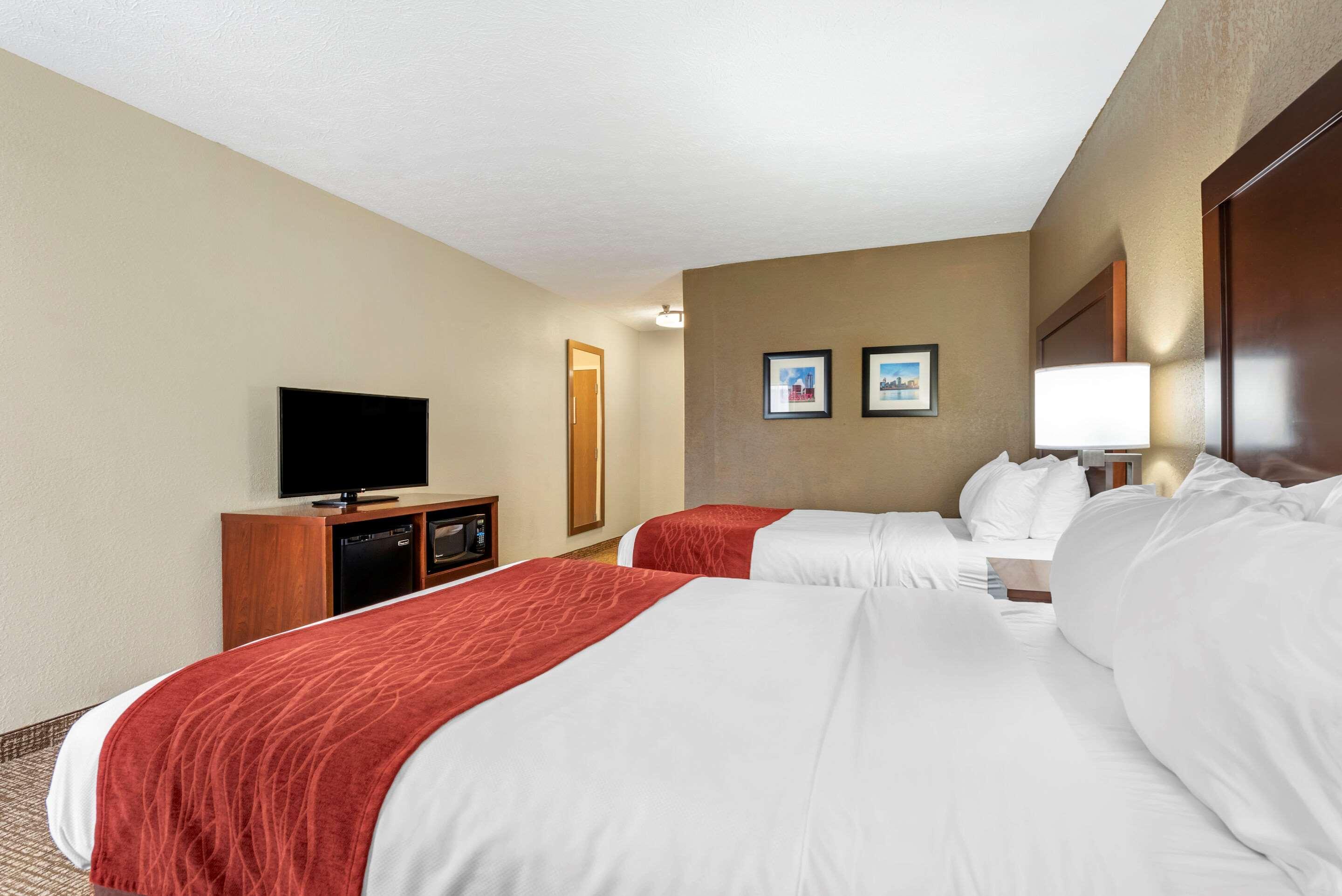 Comfort Inn & Suites Cincinnati Eastgate Exteriör bild
