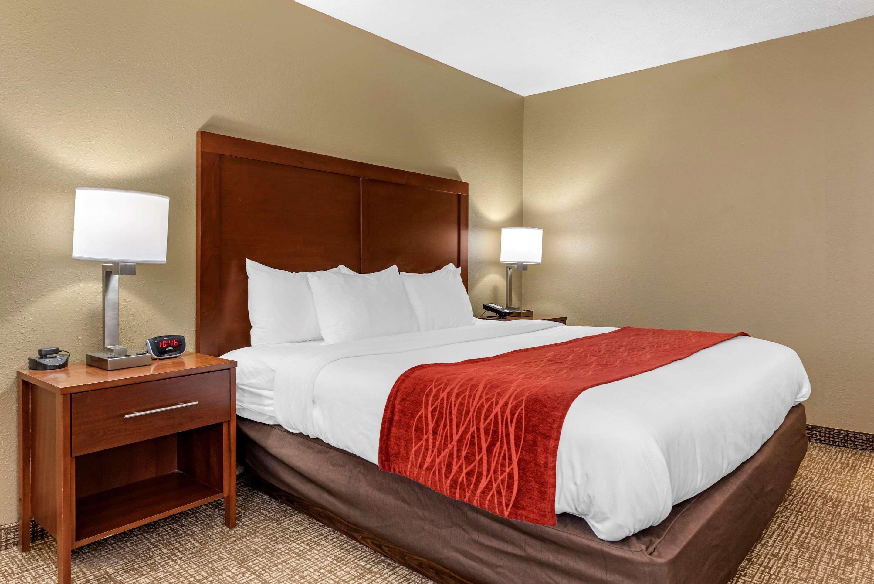 Comfort Inn & Suites Cincinnati Eastgate Exteriör bild