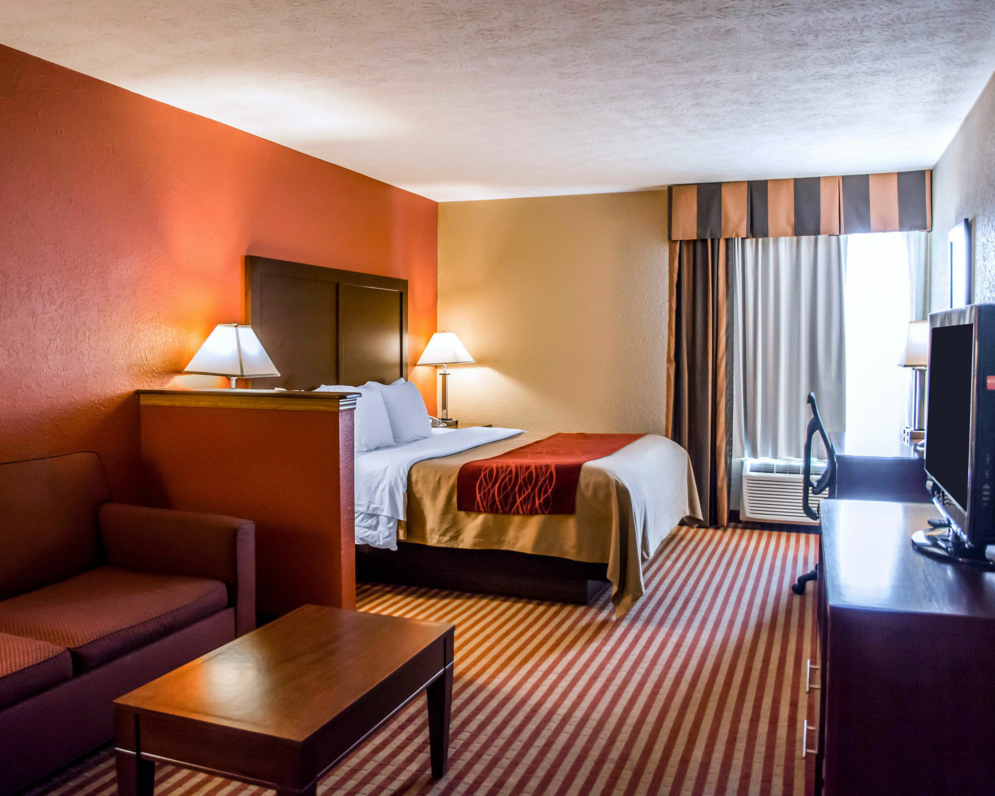 Comfort Inn & Suites Cincinnati Eastgate Exteriör bild